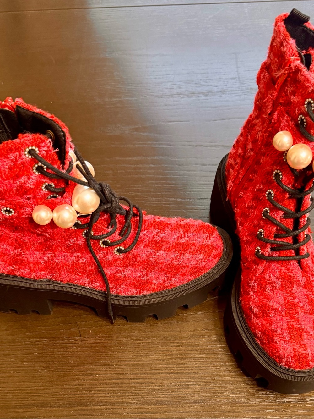 Betsey Johnson Jonnie Fuchsia Tweed Pearl Combat Boots Size 7.5 - Picture 2 of 12